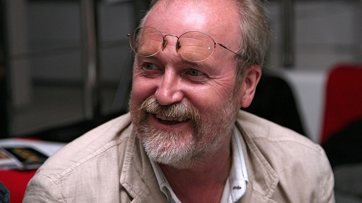 Искусственный интеллект не заменит людей в кино, считает Хотиненко