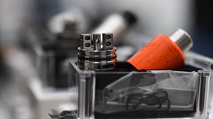 Регионы могут получить право запрещать продажу вейпов