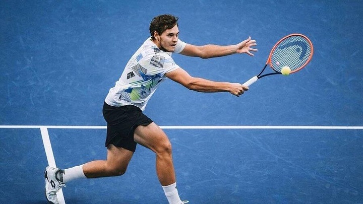 Котов выиграл теннисный турнир в Кобленце