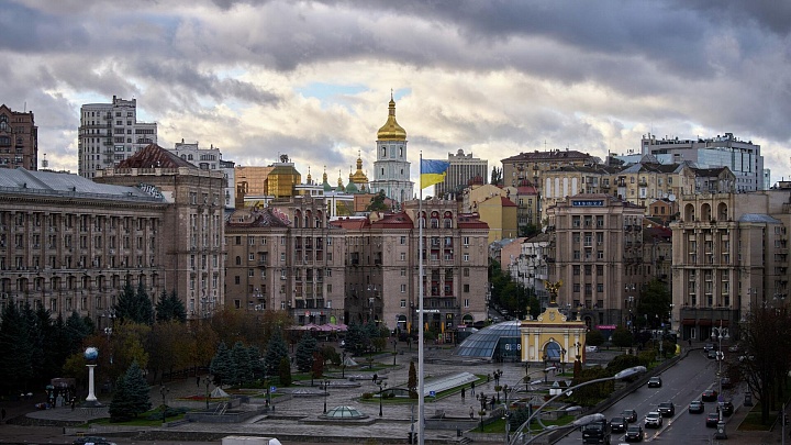 ЕК планирует первые выплаты Украине по кредиту на 90 миллиардов евро